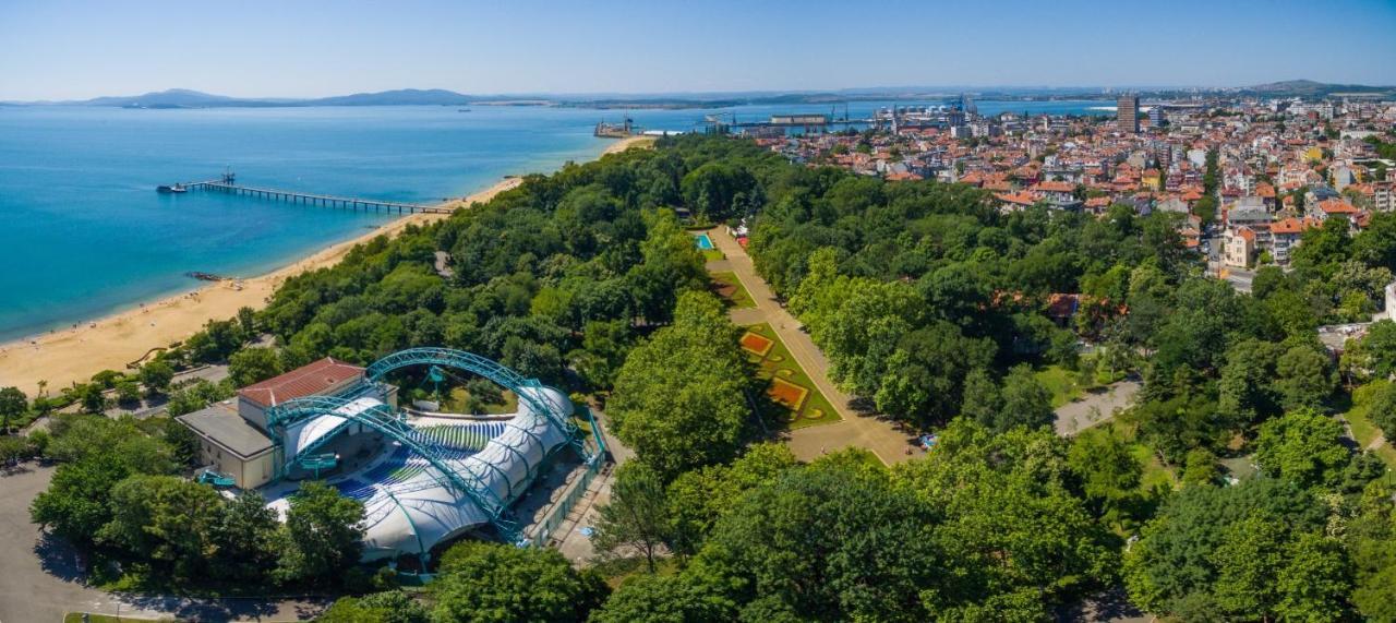 Apartment Martini Burgas City Eksteriør billede
