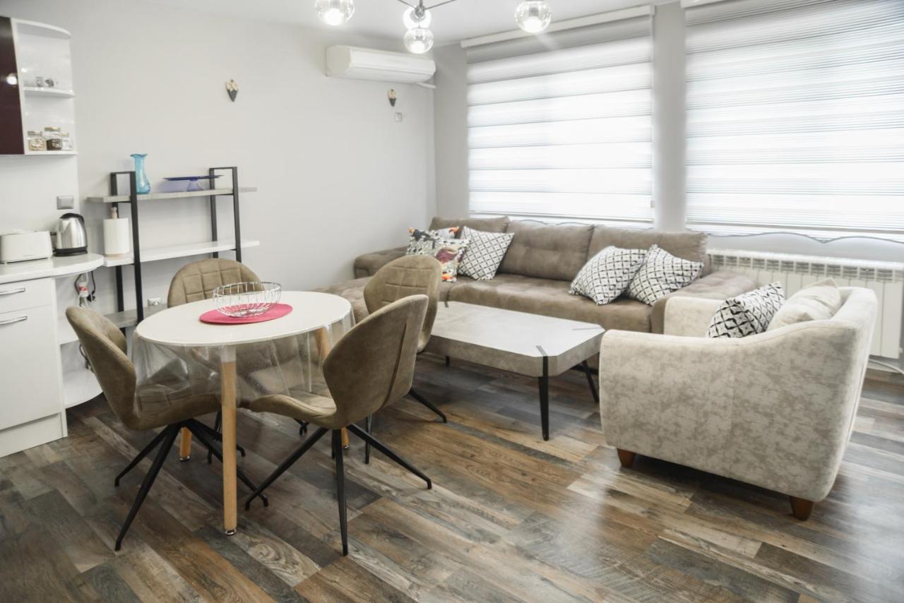 Apartment Martini Burgas City Eksteriør billede